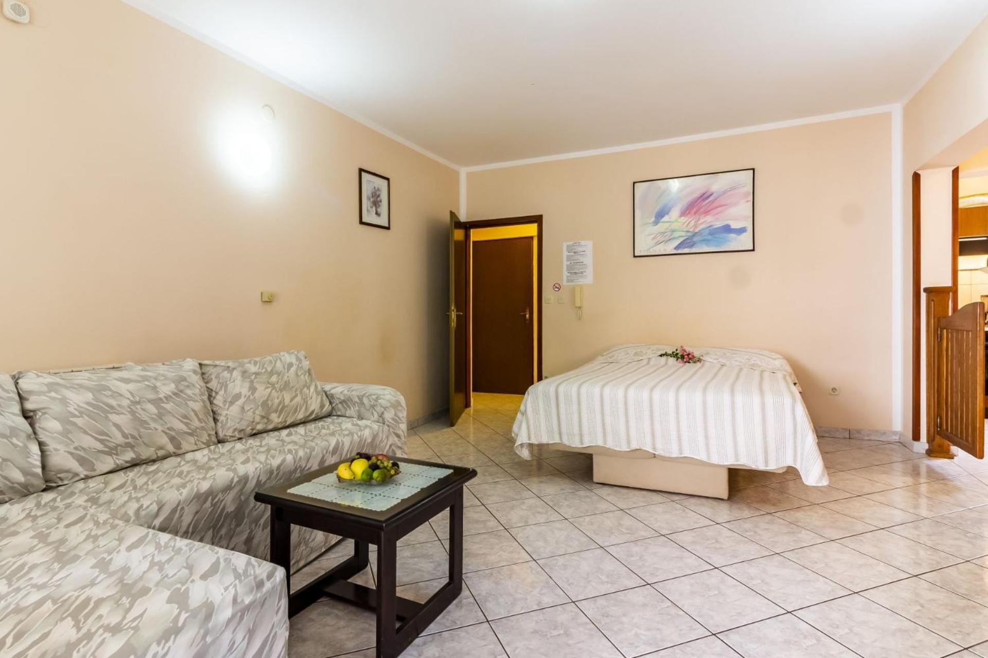 Apartments Mir Fažana Eksteriør billede