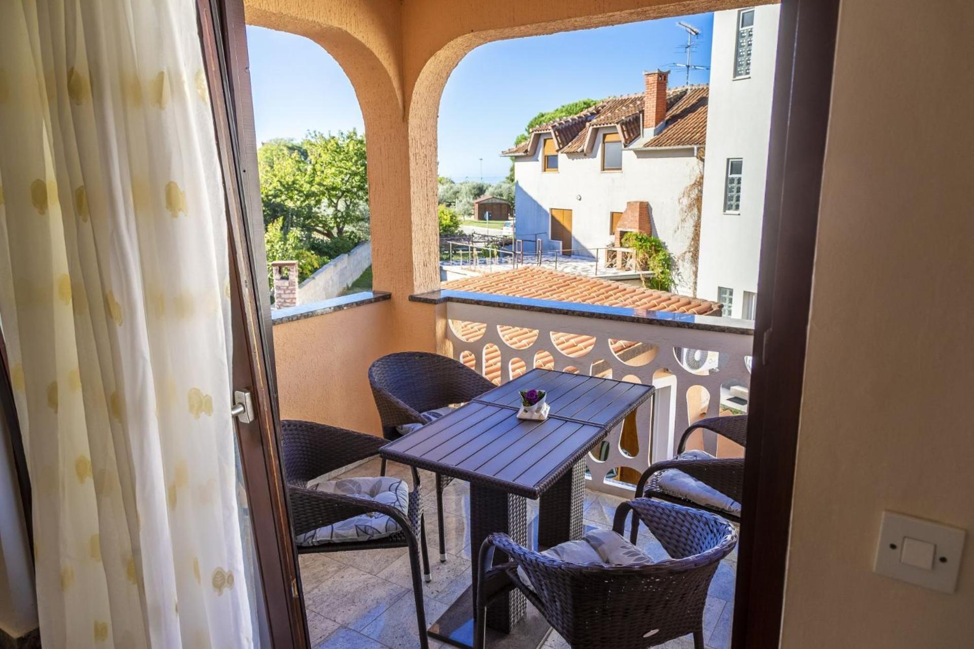 Apartments Mir Fažana Eksteriør billede